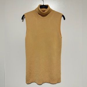 St. John Gold Turtleneck Short Sleeve Ribbed Knit Top